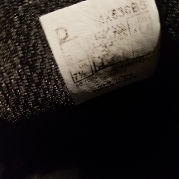 New Balance Running Shoes - Picture 4 of 10